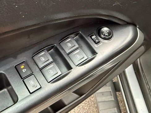 Used 2020 Chevrolet Colorado LT w/ LPO, Premium Interior Package AWD/4WD image 16