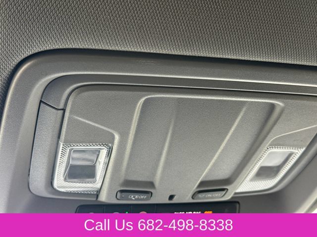 Used 2025 GMC Sierra 1500 SLT AWD/4WD image 24