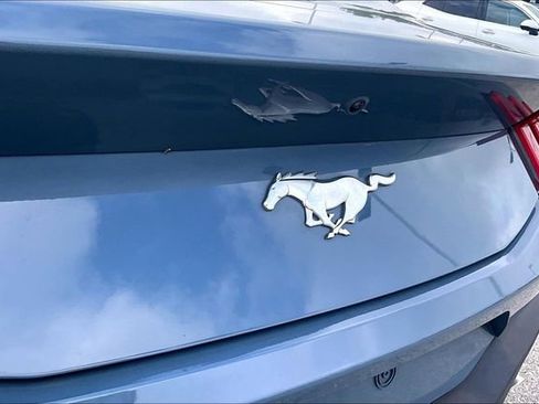 Used 2025 Ford Mustang Coupe RWD image 28