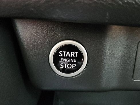 Used 2021 Nissan Rogue SV image 20