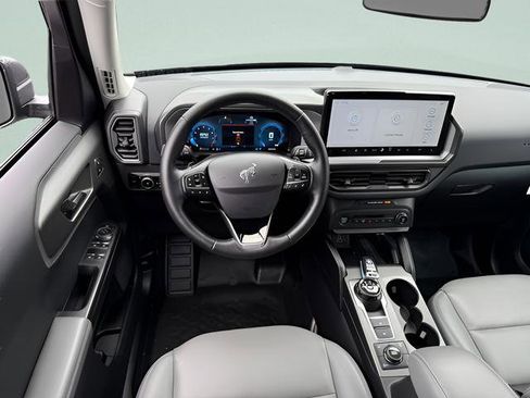 Used 2025 Ford Bronco Sport Badlands AWD/4WD image 7