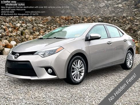 Used 2014 Toyota Corolla LE FWD image 1