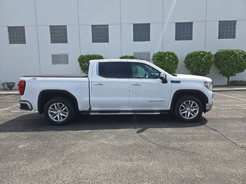 Used 2019 GMC Sierra 1500 SLT w/ SLT Premium Package AWD/4WD image 9