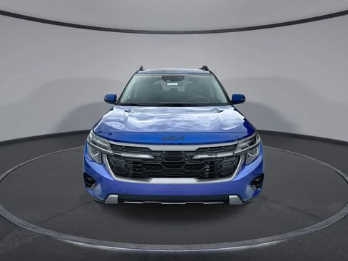 Certified 2025 Kia Seltos X-Line image 3