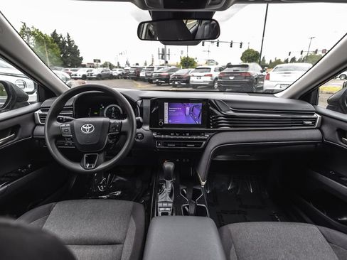 Used 2025 Toyota Camry LE FWD image 22