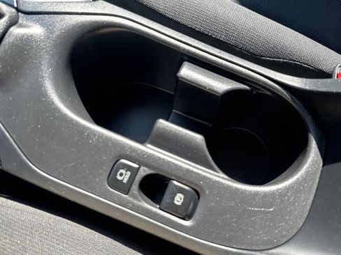 Used 2024 Toyota Corolla LE FWD image 28