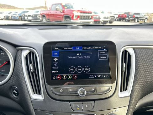 Used 2024 Chevrolet Malibu LT image 28