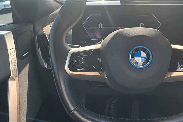 Used 2025 BMW iX xDrive50 w/ Sport Package AWD/4WD image 20