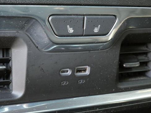 Certified 2024 Chevrolet Silverado 1500 High Country w/ Technology Package image 13