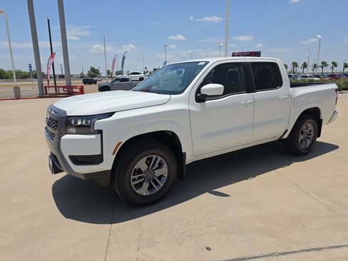 New 2026 Nissan Frontier SV w/ SV Convenience Package RWD image 2