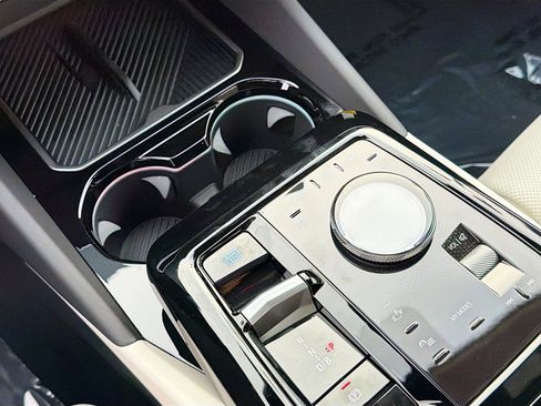 New 2026 BMW i5 eDrive40 image 29