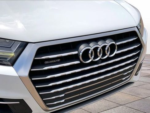 Used 2018 Audi Q7 3.0T Prestige AWD/4WD image 30