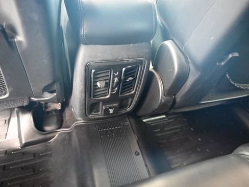 Used 2018 Jeep Grand Cherokee Altitude AWD/4WD image 27