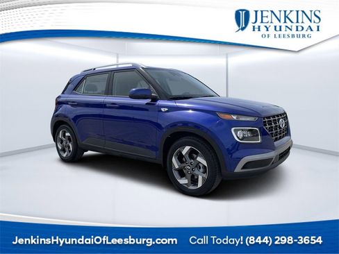 New 2025 Hyundai Venue Limited image 1