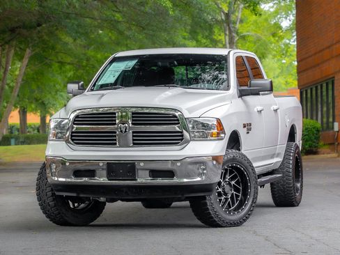 Used 2019 RAM 1500 Big Horn AWD/4WD image 2