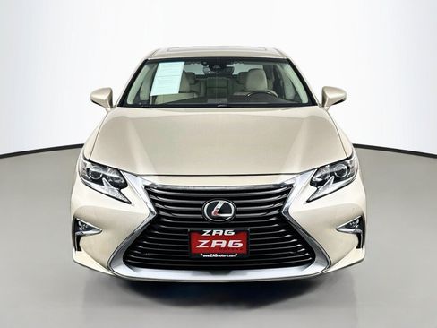 Used 2017 Lexus ES 350 w/ Premium Package FWD image 8