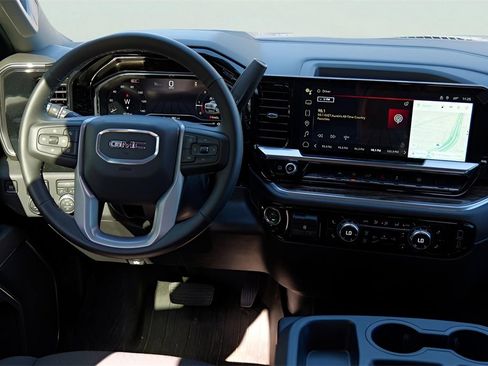 New 2025 GMC Sierra 1500 Elevation image 25