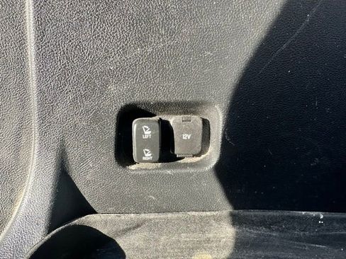 Used 2016 Ford Edge Titanium w/ Technology Package image 17