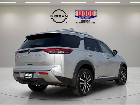 Certified 2025 Nissan Pathfinder Platinum w/ Cargo Package image 3