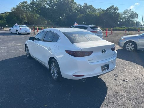 Used 2021 MAZDA MAZDA3 s FWD image 4