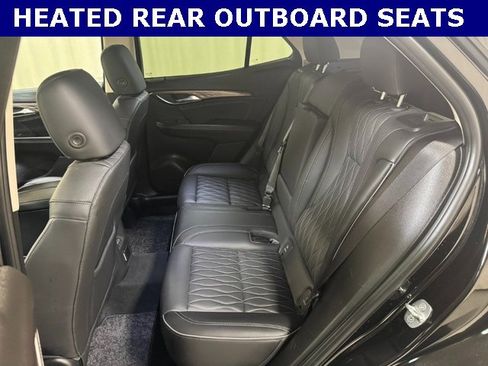 Used 2023 Buick Envision Avenir image 17