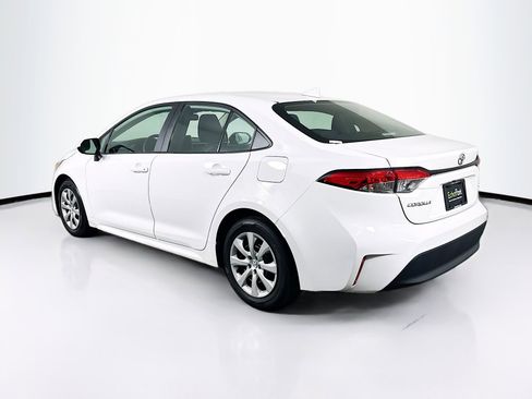 Used 2024 Toyota Corolla LE FWD image 5