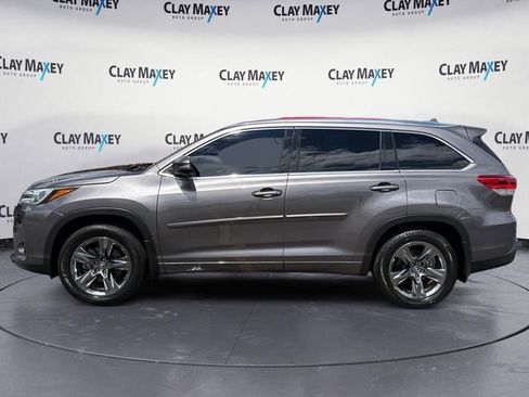 Used 2019 Toyota Highlander Limited Platinum AWD/4WD image 2