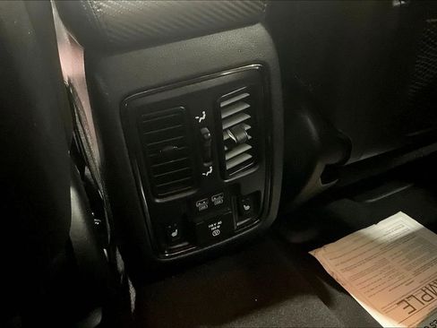 Used 2019 Dodge Durango SRT w/ Technology Group image 34