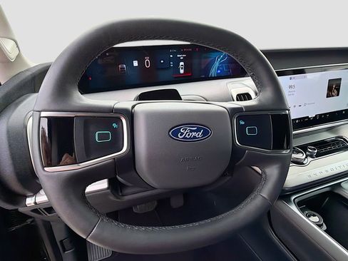 Certified 2025 Ford Expedition Max Active image 15