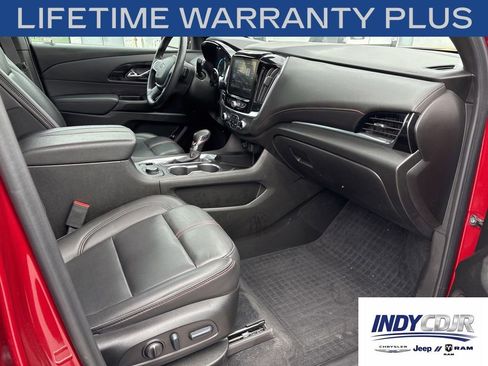 Used 2023 Chevrolet Traverse RS w/ LPO, Floor Liner Package AWD/4WD image 14