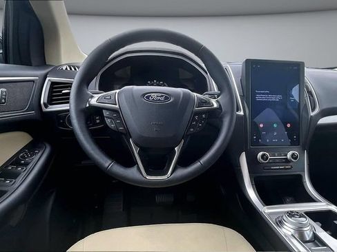 Used 2024 Ford Edge SEL w/ Convenience Package AWD/4WD image 8