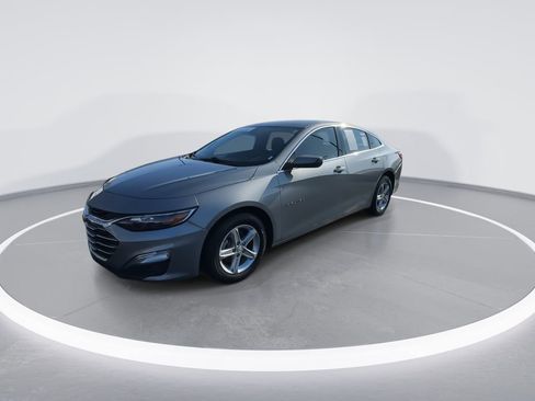 Used 2024 Chevrolet Malibu LS FWD image 4