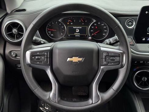 Used 2025 Chevrolet Blazer LT FWD image 14