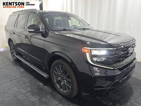 Used 2025 Ford Expedition Platinum w/ Stealth Performance Package AWD/4WD image 3