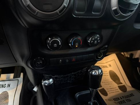 Used 2013 Jeep Wrangler Sport AWD/4WD image 18