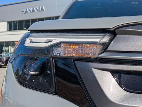 New 2026 Subaru Forester Premium AWD/4WD image 9