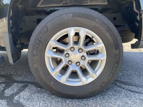 Used 2024 Chevrolet Silverado 1500 LT AWD/4WD image 13