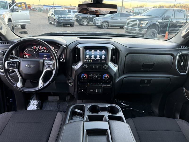 Used 2021 Chevrolet Silverado 1500 RST AWD/4WD image 25