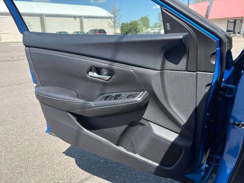 Used 2025 Nissan Sentra SV image 18