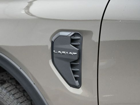 New 2025 Ford Ranger Lariat w/ FX4 Off-Road Package image 15
