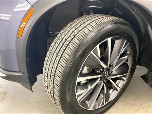 Certified 2026 INFINITI QX60 Luxe w/ Cargo Package AWD/4WD image 11