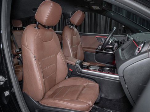 Used 2023 Mercedes-Benz GLA 250 4MATIC image 13