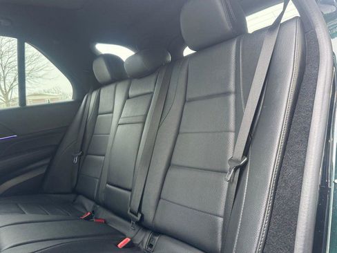 Used 2022 Mercedes-Benz GLE 350 4MATIC w/ Premium Package image 38