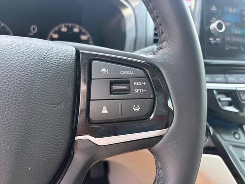 Used 2025 Honda Odyssey Touring image 18