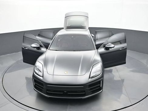 Certified 2024 Porsche Panamera 4 AWD/4WD image 29