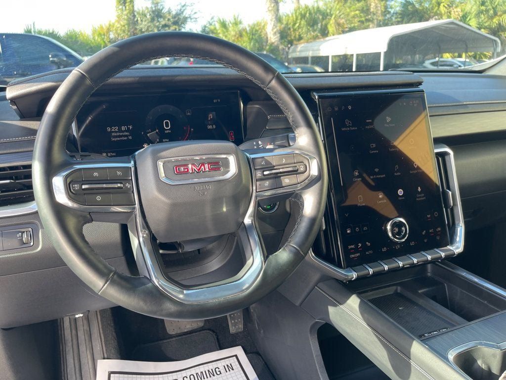 Used 2026 GMC Acadia Elevation w/ Elevation Premium Package FWD image 15