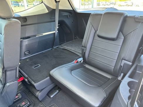 Certified 2024 Volkswagen Atlas SEL AWD/4WD image 36