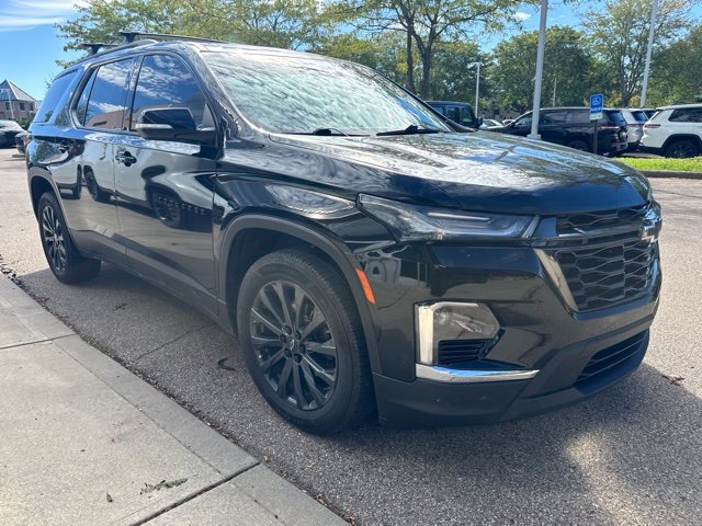 Used 2023 Chevrolet Traverse RS w/ LPO, Floor Liner Package AWD/4WD image 6