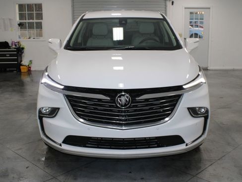 Used 2024 Buick Enclave Essence w/ Technology Package image 3