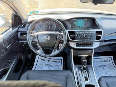 Used 2014 Honda Accord Sport image 30